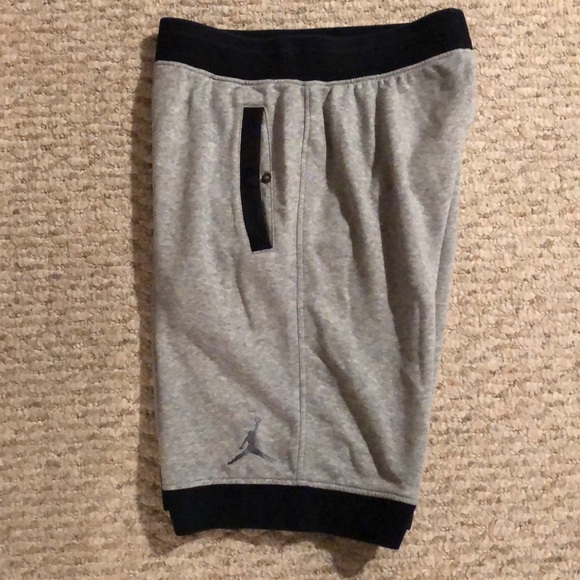 jordan sweat shorts grey
